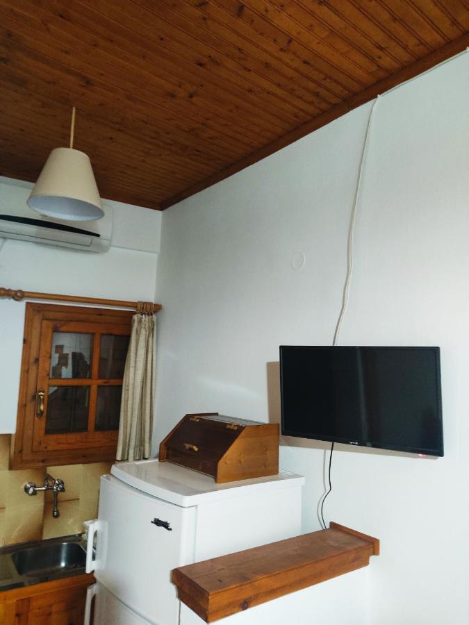 Koutadelias Rooms Kalamos  Exterior photo