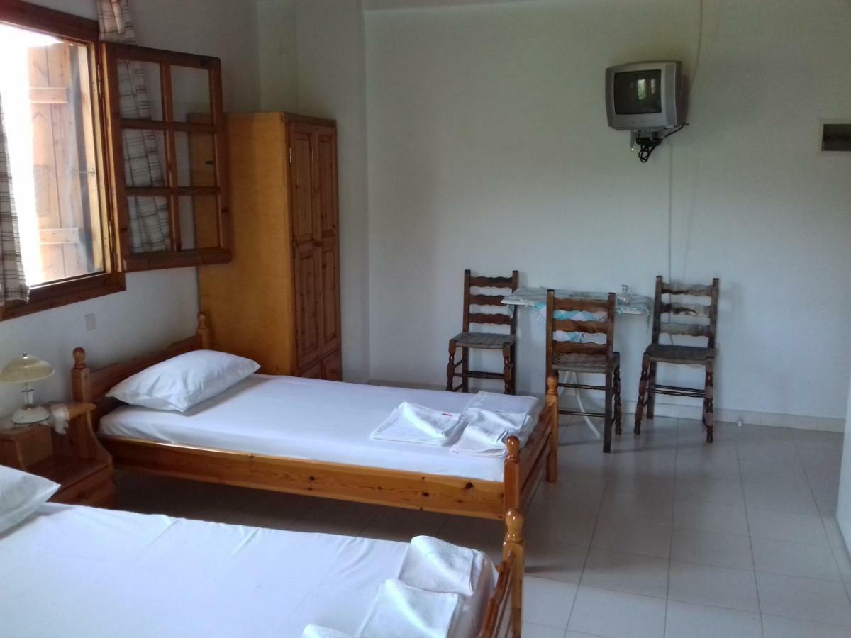 Koutadelias Rooms Kalamos  Exterior photo