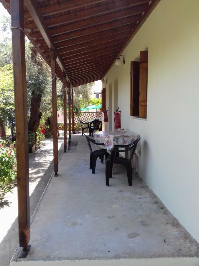Koutadelias Rooms Kalamos  Exterior photo