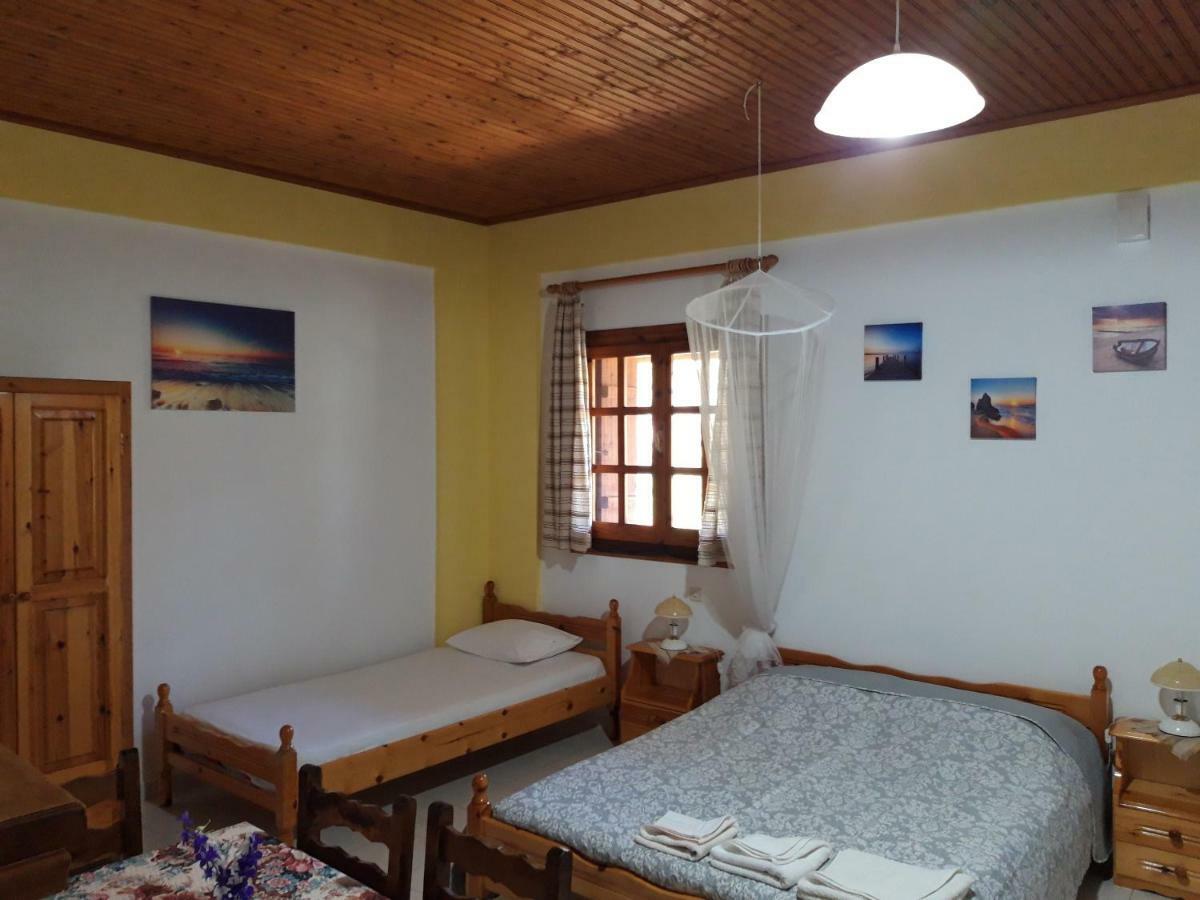Koutadelias Rooms Kalamos  Exterior photo